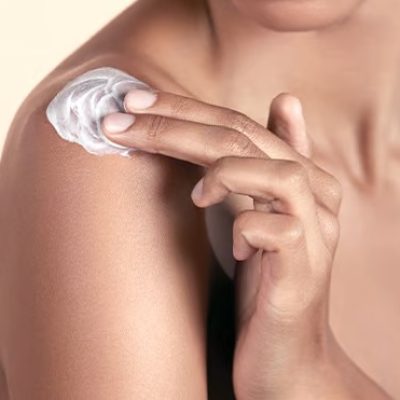 افضل 5 منتجات لتفتيح المناطق الحساسة